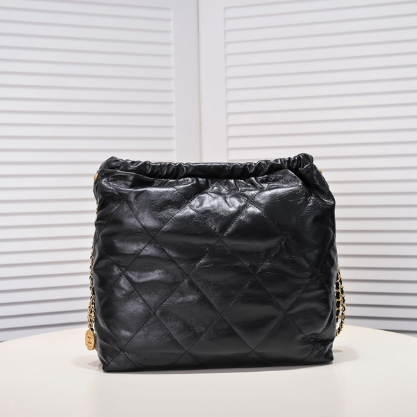 シャネルバッグ側面デザイン